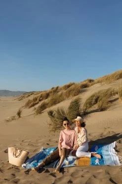 Caminito Pez Azul Upcycled Blanket