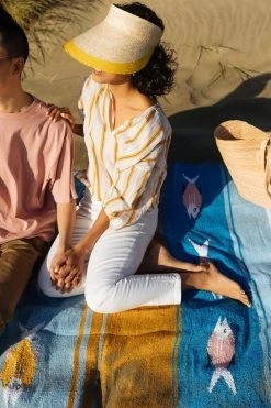 Caminito Pez Azul Upcycled Blanket