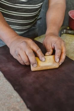 Purse & Clutch Accessories Leather Laptop Backpack - Charcoal