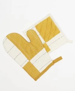 Anchal Quilted Oven Mitt