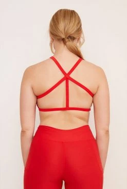 Wolven Recycled Pyramid Top - Cayenne 19 Wolven Recycled Pyramid Top - Cayenne