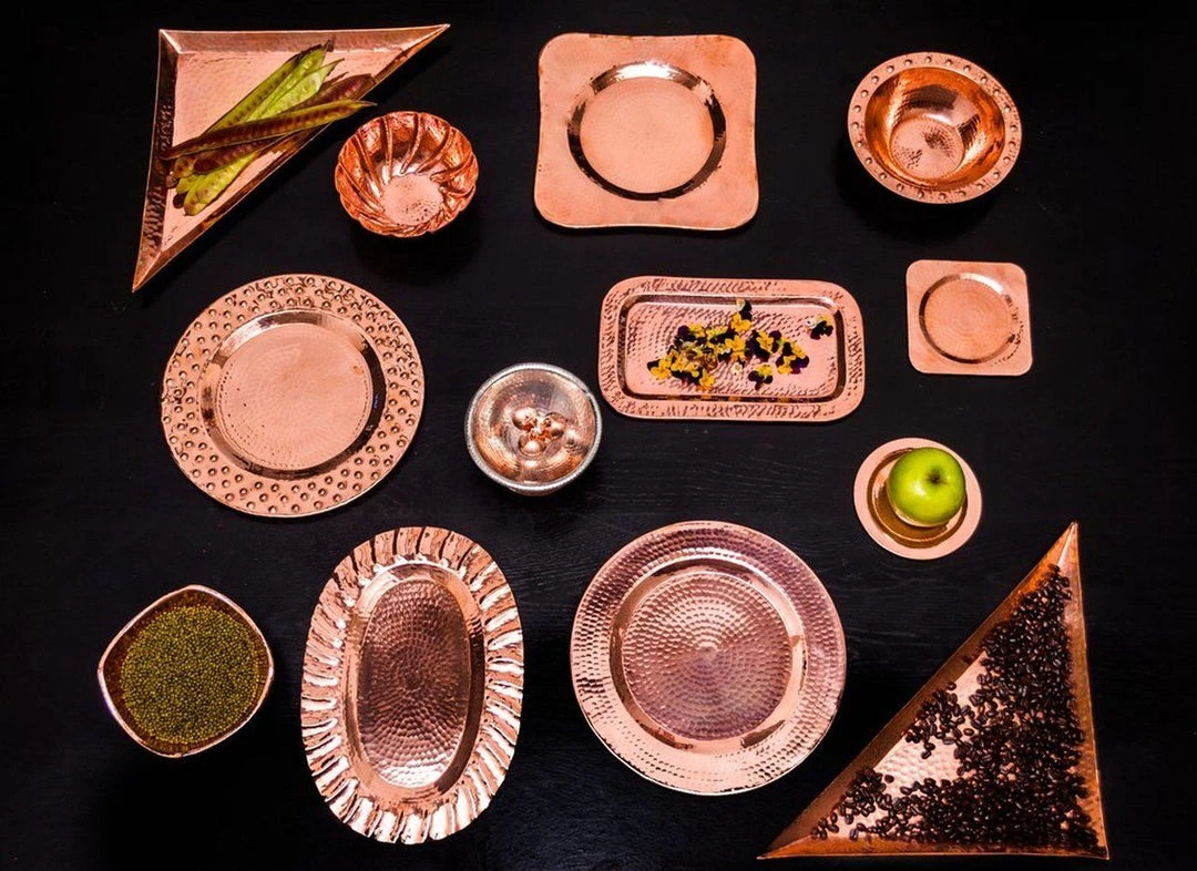 Sertodo Copper Aleppo Recycled Copper Triangular Platter Set 4 Sertodo Copper Aleppo Recycled Copper Triangular Platter Set