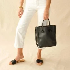 Nisolo Simone Crossbody Shopper Staff Favorites