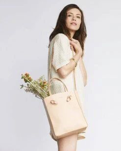Nisolo Simone Crossbody Shopper Staff Favorites