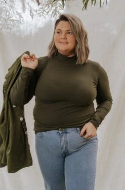 Mien Sol Mock Neck Long Sleeve Top