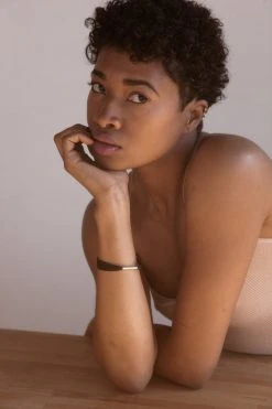 Stella Fluorescent Petite Strand Bracelet Jewelry