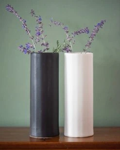 The Bright Angle Bloom Porcelain Vase - Smoke Gray