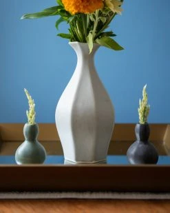 The Bright Angle Table Vase - Mica Black Home Goods 11 The Bright Angle Table Vase - Mica Black Home Goods