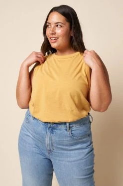 The Standard Stitch Vintage Tank - Golden Clothing