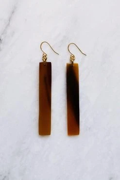 Hathorway Tinh Horn Bar Earrings