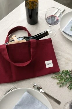 Aplat New Arrivals Vin One Bottle Tote