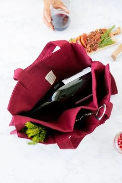 Aplat New Arrivals Vin One Bottle Tote