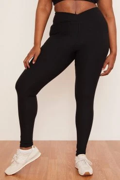 Wolven Recycled Crossover Pocket Legging - Onyx