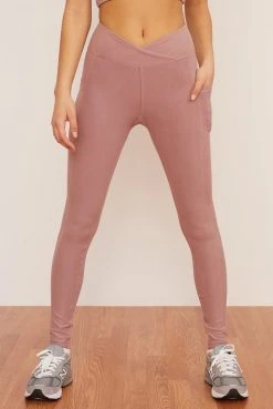 Wolven Activewear + Athleisure Recycled Crossover Pocket Legging - Salt