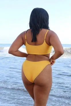 Wolven Reversible Ruched Recycled Swimsuit Top - Fauna