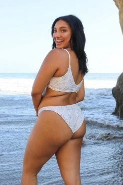 Wolven Reversible Ruched Recycled Swimsuit Top - Harmony