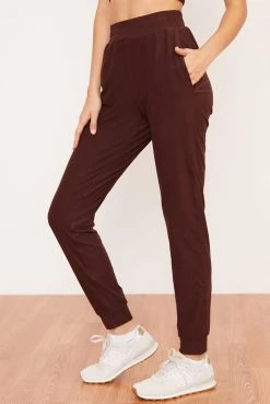 Wolven Activewear + Athleisure Recycled Joggers - Chai