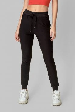 Wolven Activewear + Athleisure Recycled Jogger - Onyx