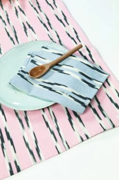 Archive New York Kitchen + Dining Xela Jaspe Table Runner 25 Archive New York Kitchen + Dining Xela Jaspe Table Runner