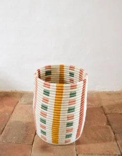 Zuahaza Handcrafted Boyaca Medium Floor Basket