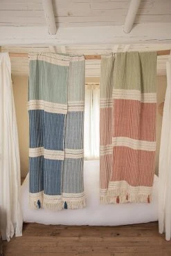 Zuahaza Lulo Throw Blanket Home Goods