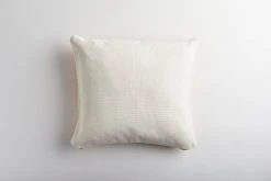 Zuahaza Páramo Throw Pillow Cover